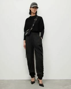 Flash Sale 🔔 Aura Oversized Gathered Trousers Black 💯