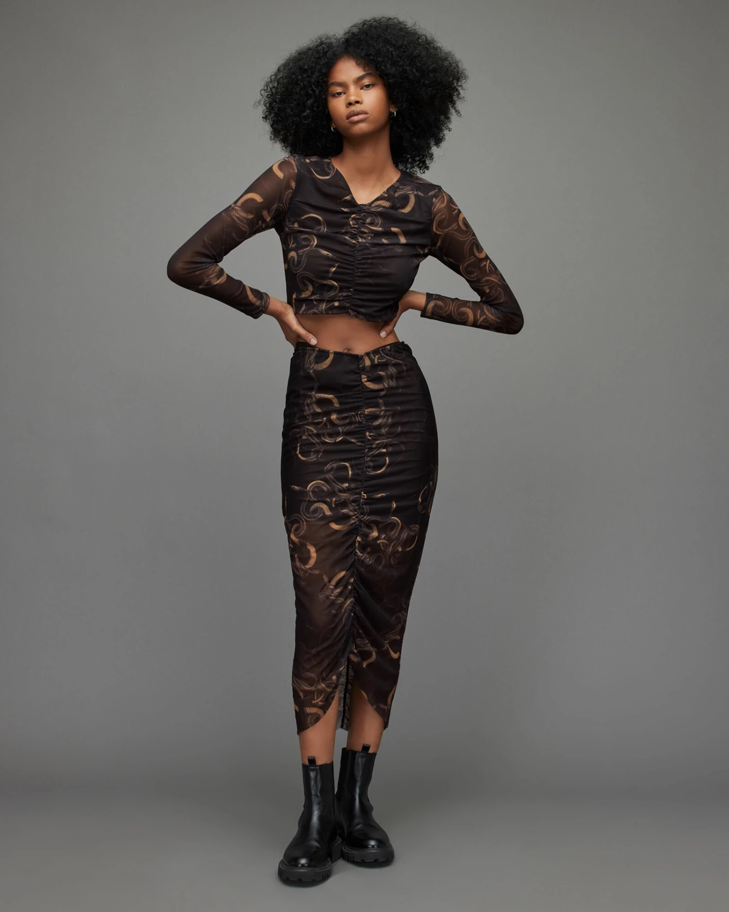 Flash Sale π₯° Tessia Tempest π Skirt Deep Green π₯ 2 Flash Sale π₯° Tessia Tempest π Skirt Deep Green π₯