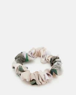 Wholesale 🎉 Alessandra Mini Scrunchie Chalk White 🔥